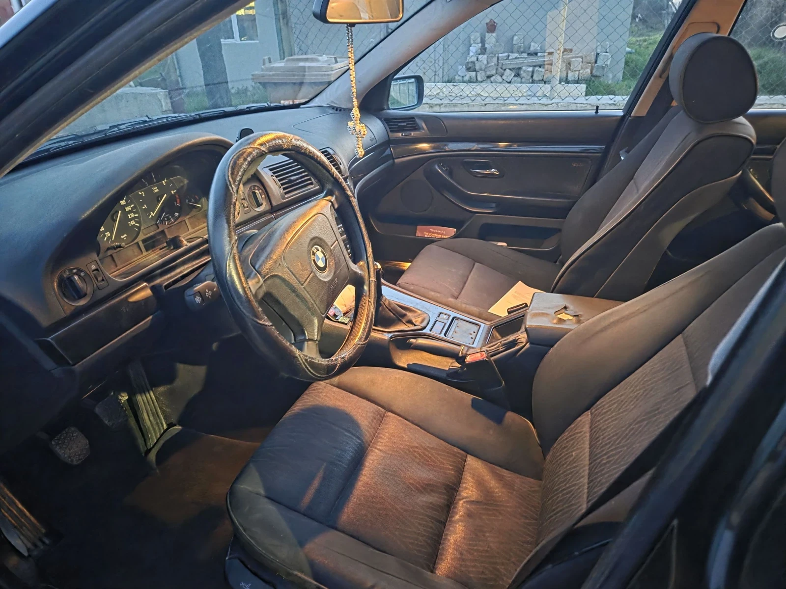 BMW 520, снимка 4 - Автомобили и джипове - 53947244