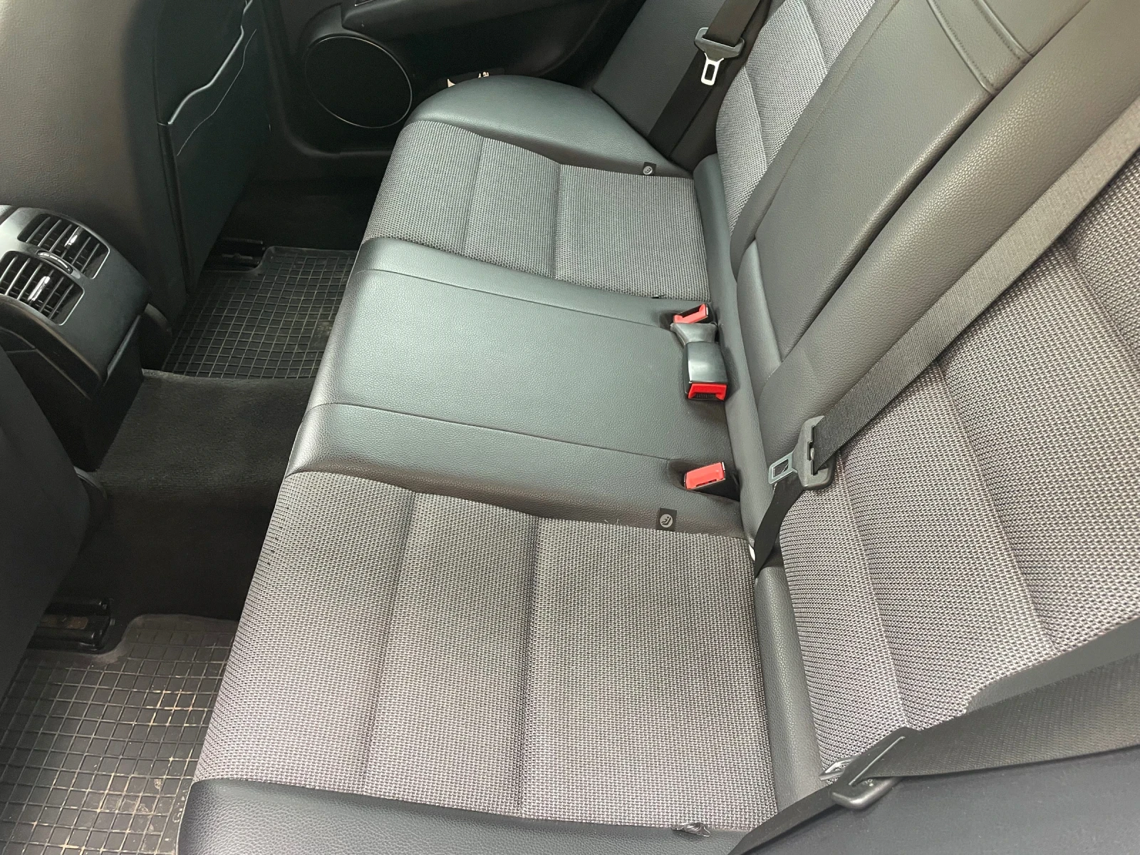 Mercedes-Benz C 180 1.8, снимка 11 - Автомобили и джипове - 54135473