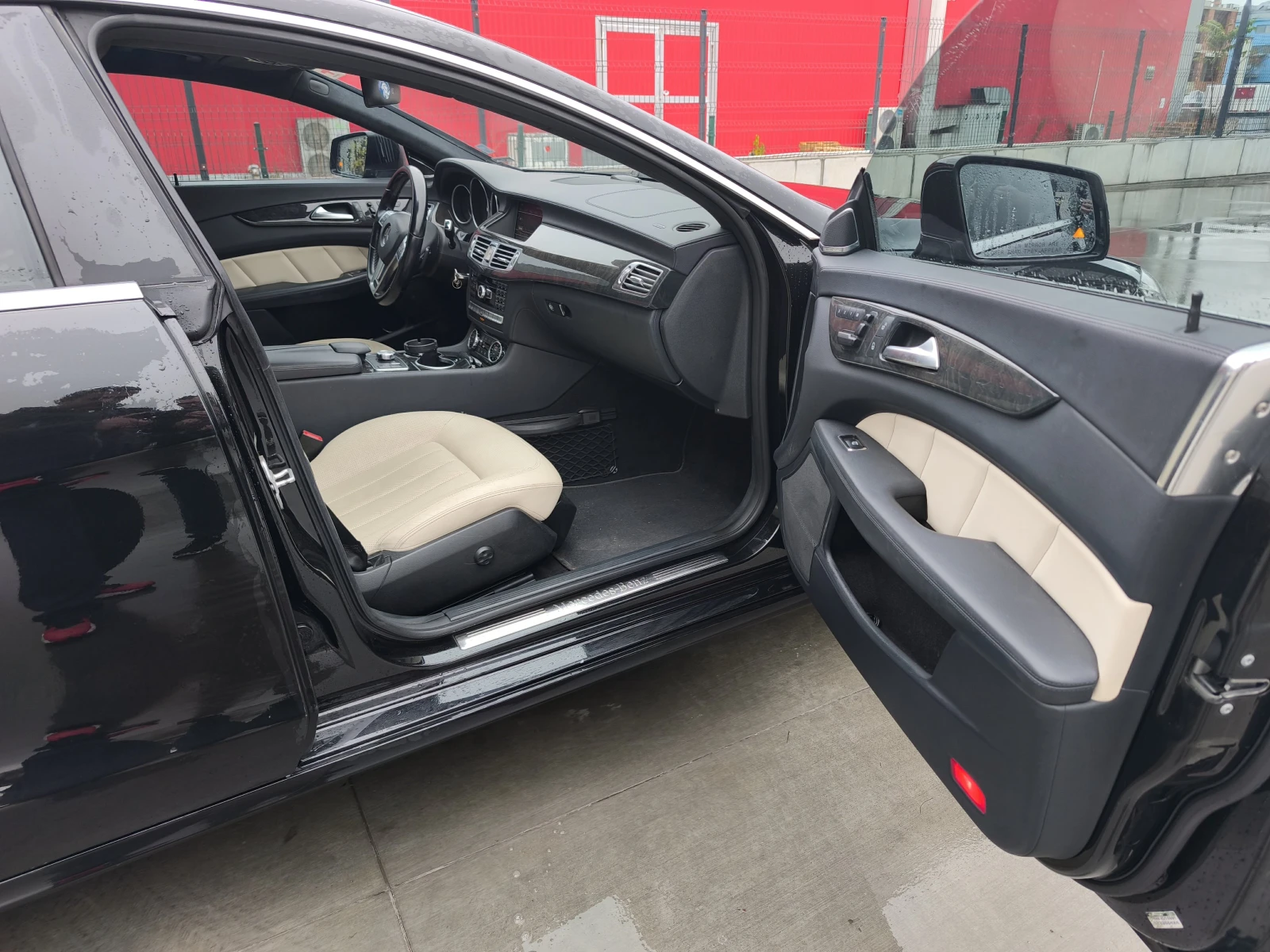 Mercedes-Benz CLS 550, снимка 9 - Автомобили и джипове - 54297051