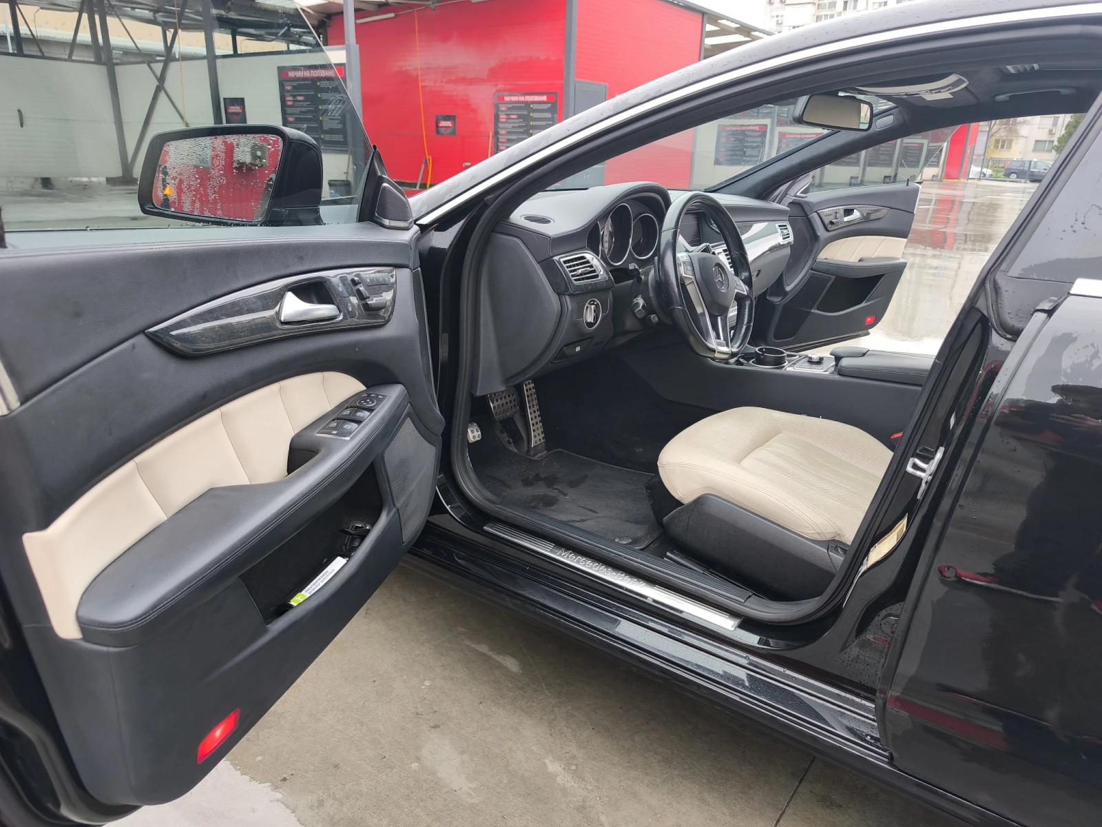 Mercedes-Benz CLS 550, снимка 4 - Автомобили и джипове - 54297051