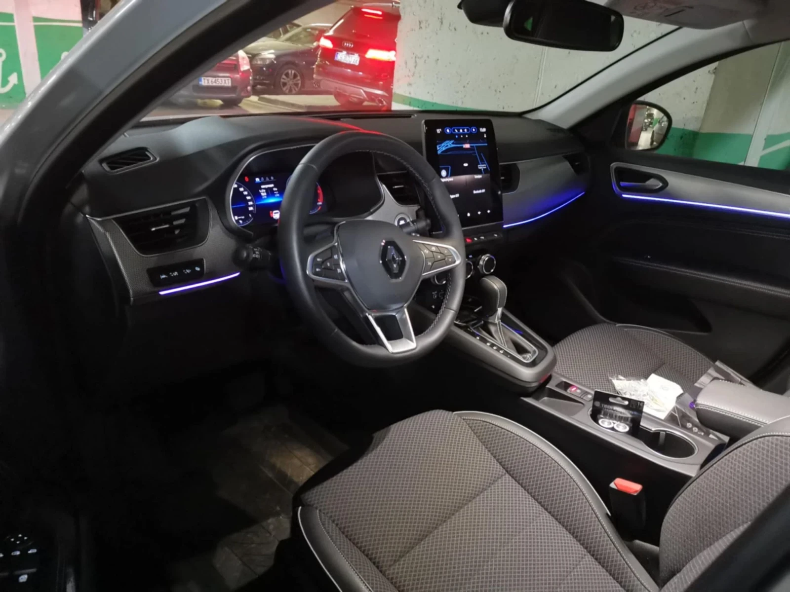 Renault Arkana, снимка 5 - Автомобили и джипове - 54333525