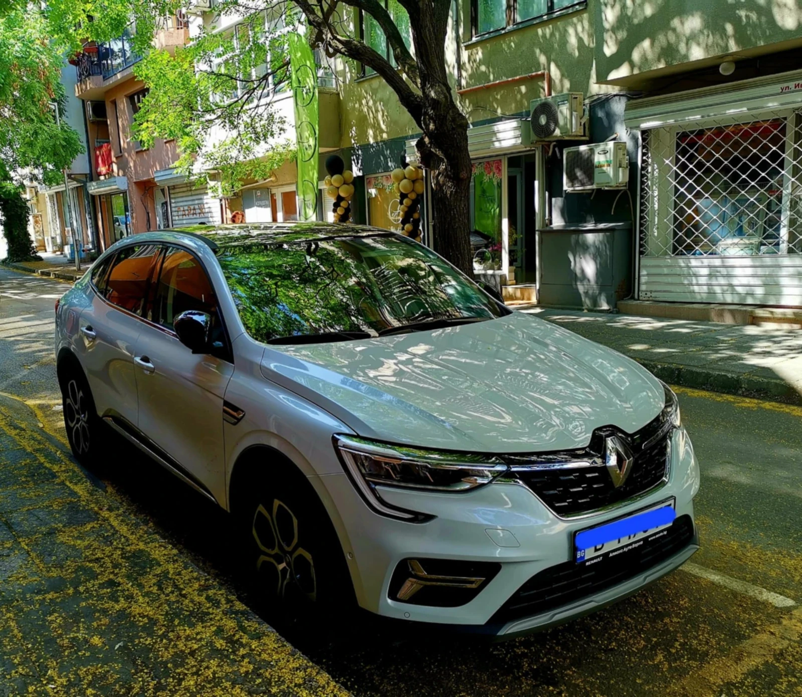 Renault Arkana, снимка 4 - Автомобили и джипове - 54333525