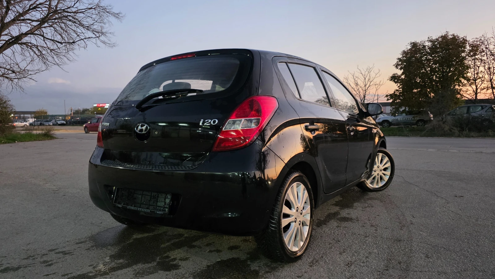 Hyundai I20 1.3i/80hp-АГУ, снимка 5 - Автомобили и джипове - 54623453