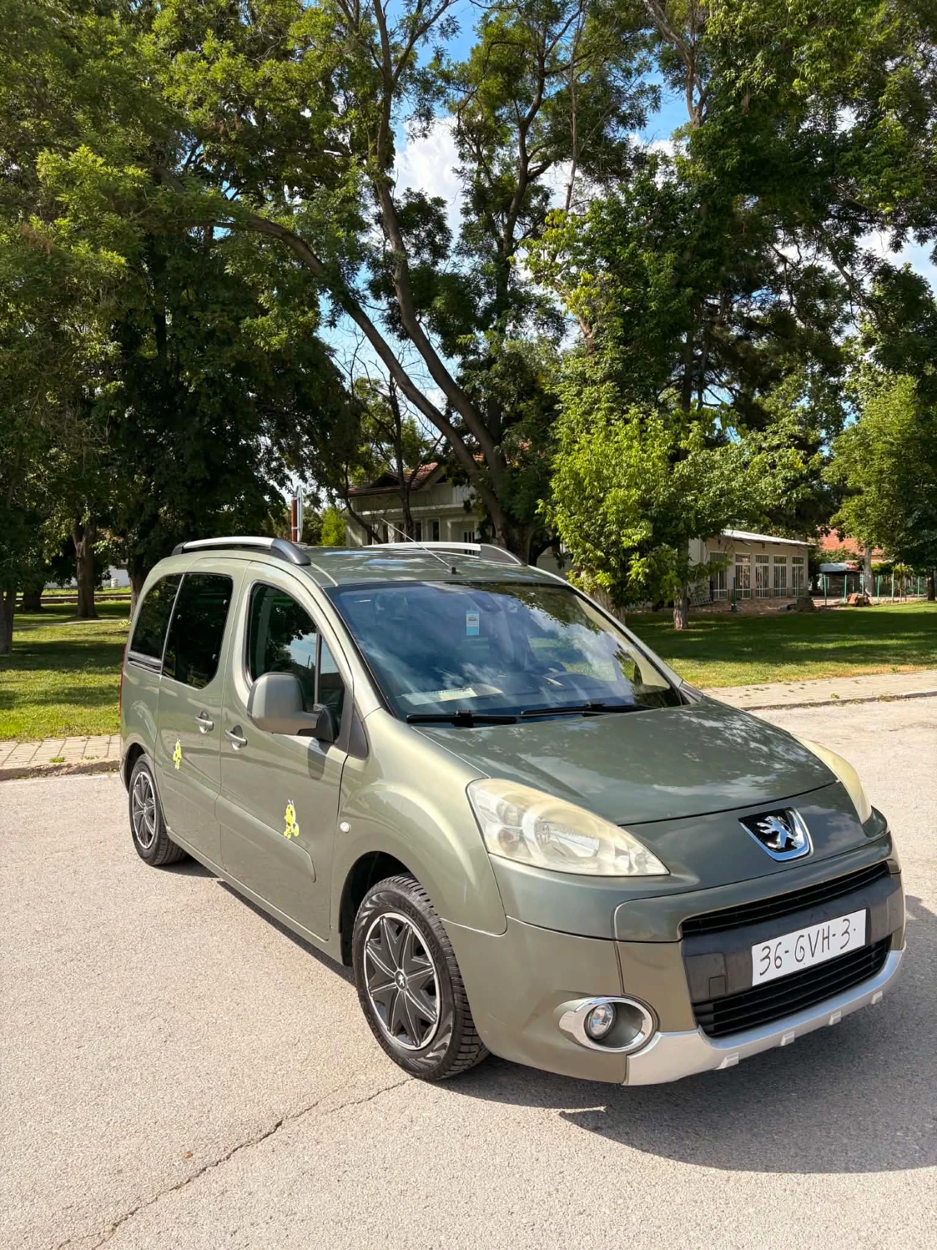 Peugeot Partner 1.6i/Tepee/4+ 1