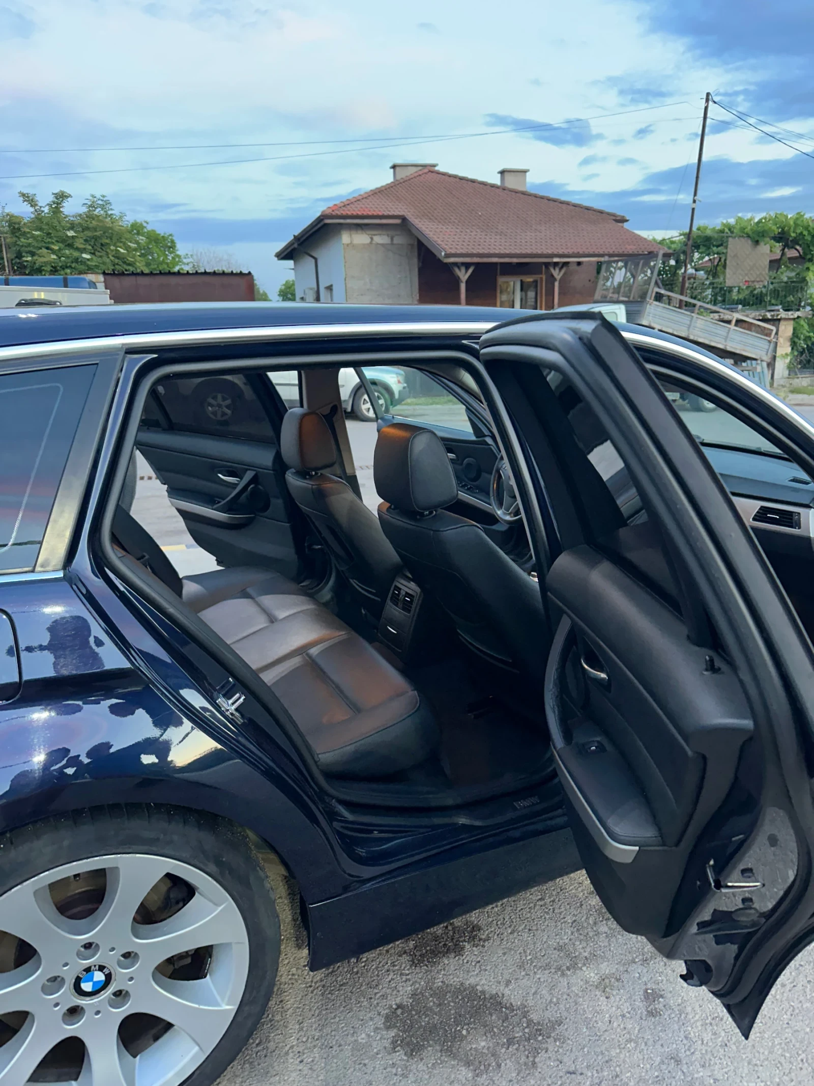 BMW 335, снимка 8 - Автомобили и джипове - 55298799