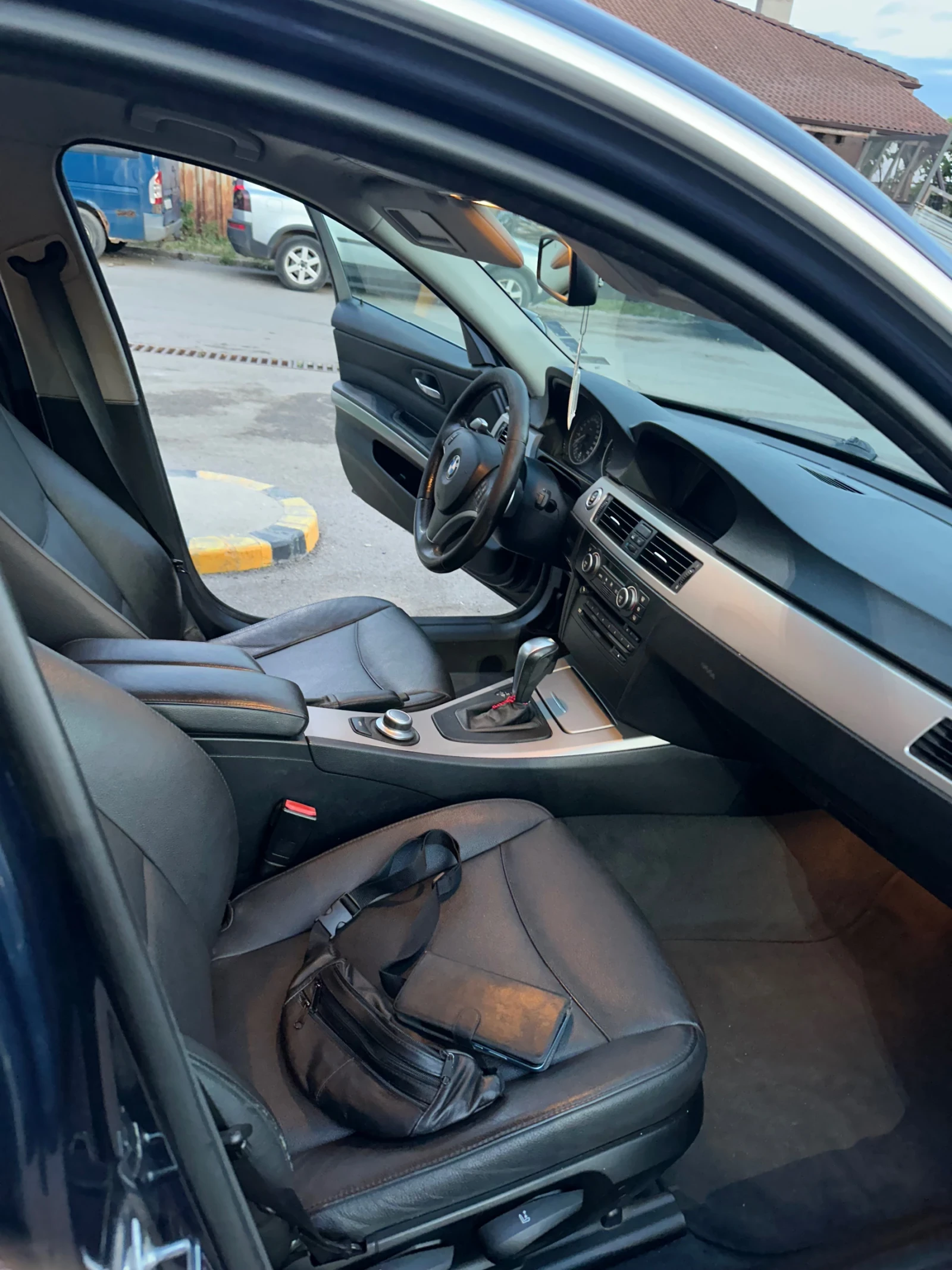 BMW 335, снимка 11 - Автомобили и джипове - 55298799