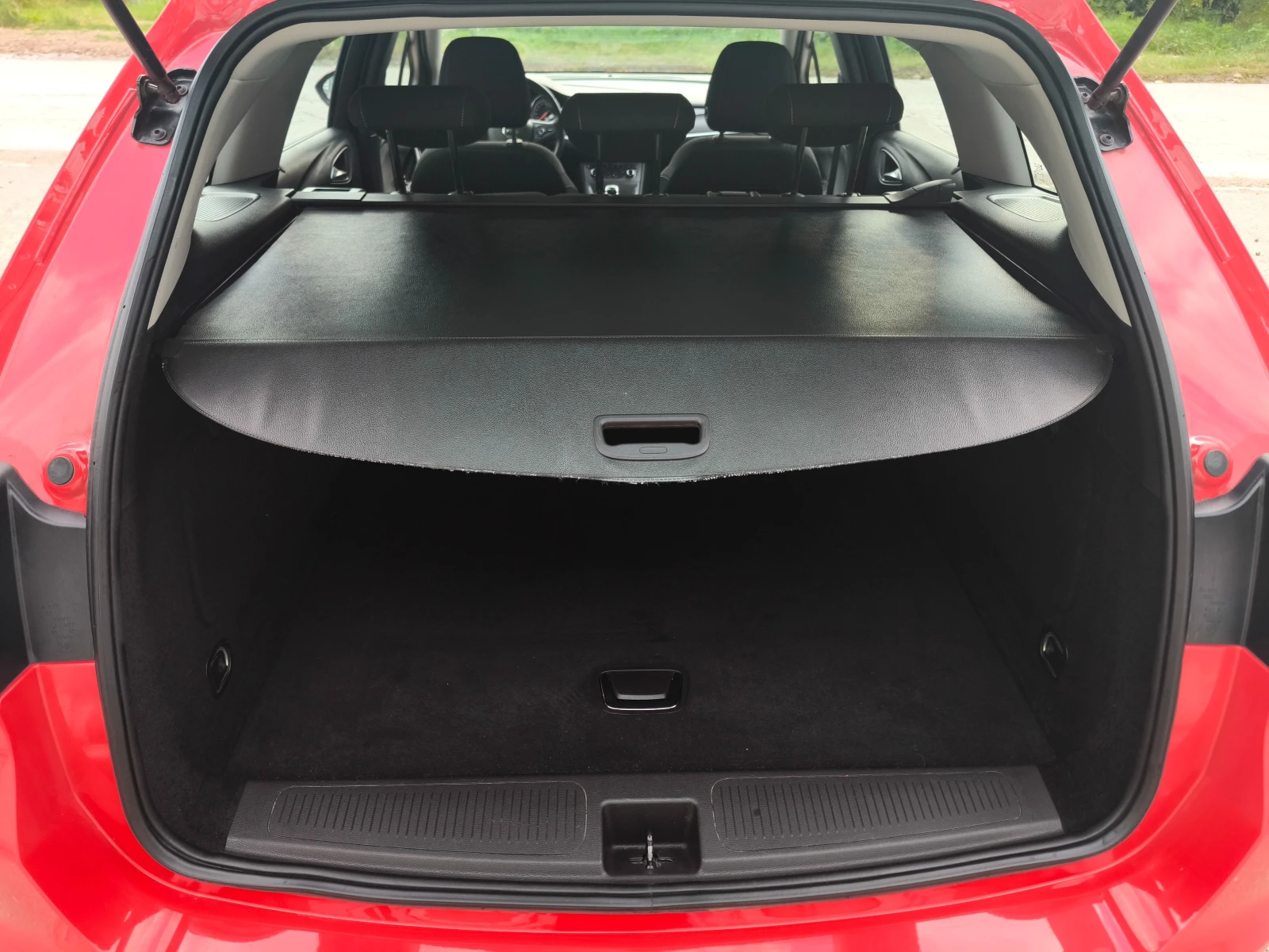 Opel Astra 1.6 CDTI Sport Tourer + , снимка 9 - Автомобили и джипове - 55319298