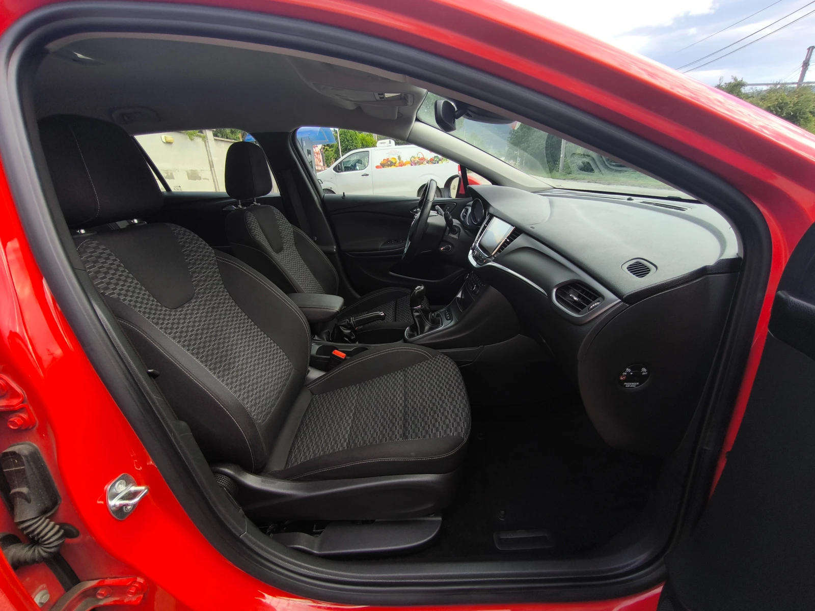 Opel Astra 1.6 CDTI Sport Tourer + , снимка 6 - Автомобили и джипове - 55319298