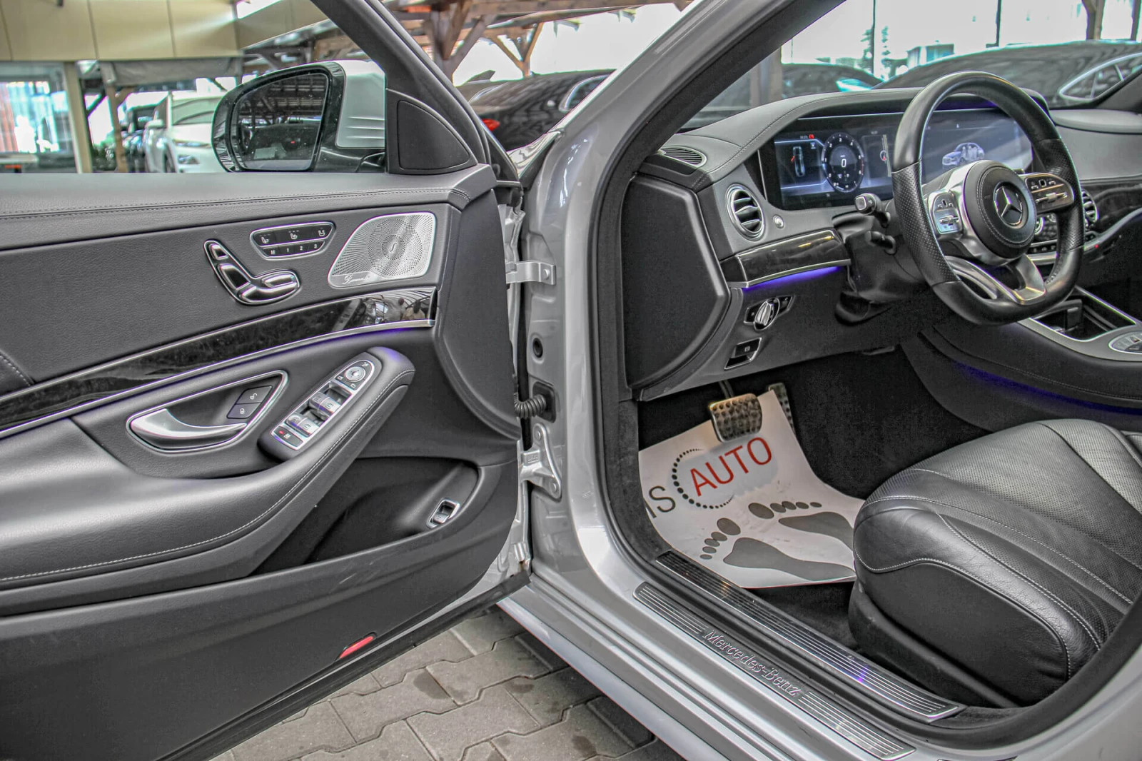 Mercedes-Benz S 400 AMG Line/4Matic/Burmester/Обдухване/Камера/Амбиент, снимка 9 - Автомобили и джипове - 55668694