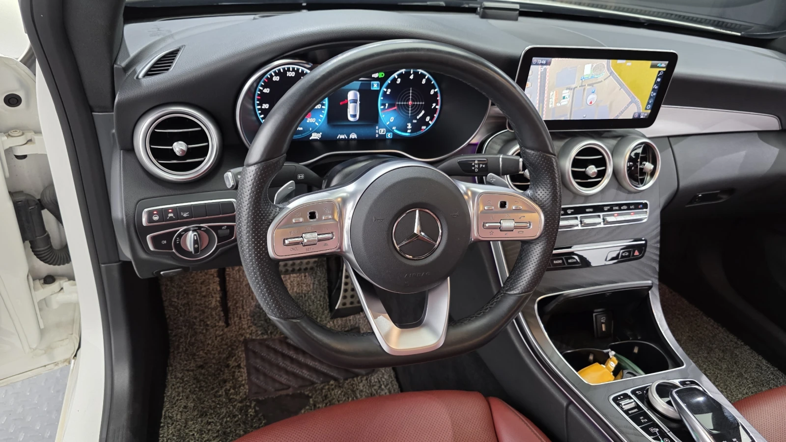 Mercedes-Benz C 200 BLIND SPOT* HUD* ЕЛ. БАГАЖНИК* ЛЮК* КРАЙНА ЦЕНА, снимка 12 - Автомобили и джипове - 55756189