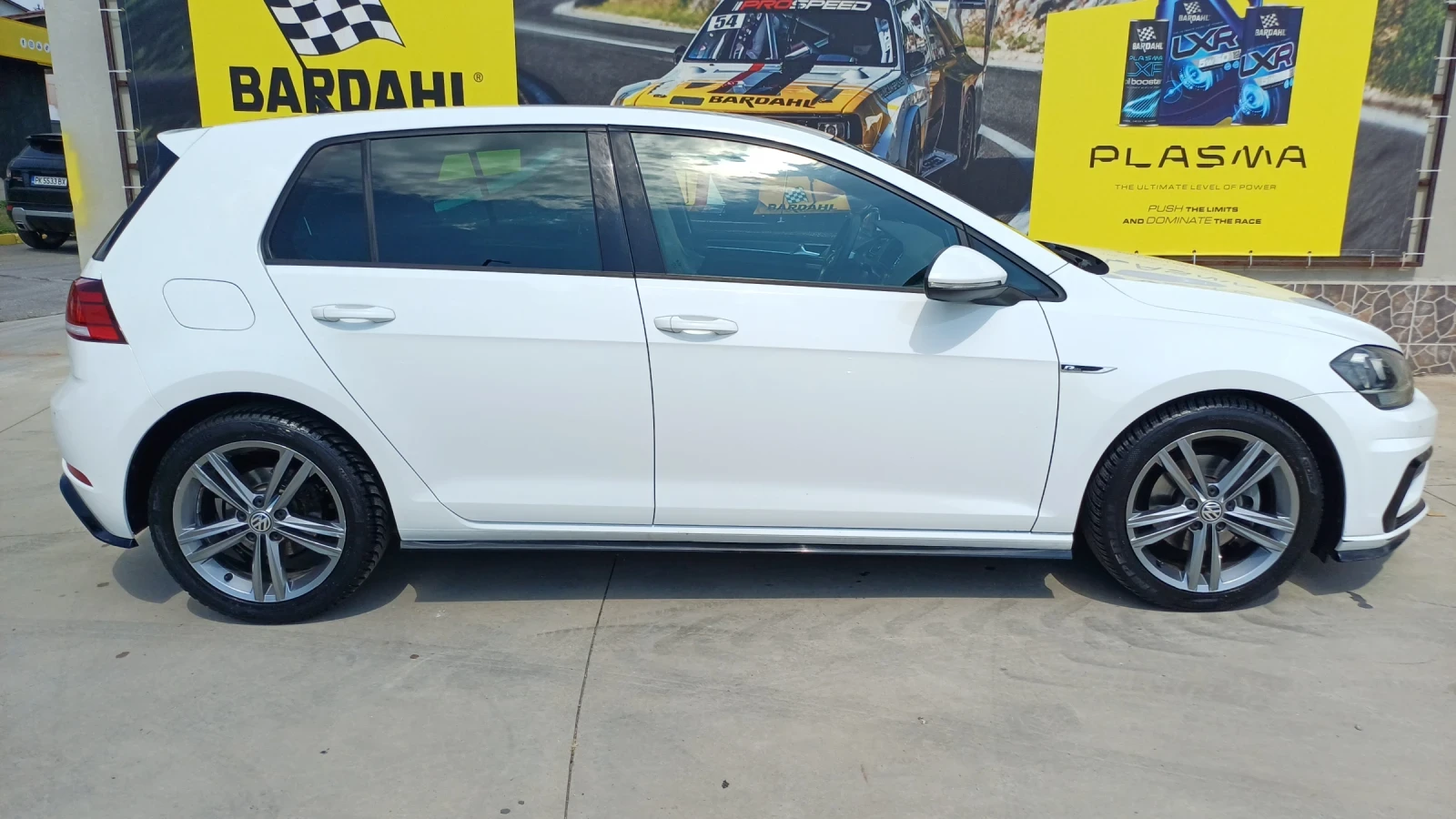 VW Golf R-LINE, снимка 3 - Автомобили и джипове - 55802711