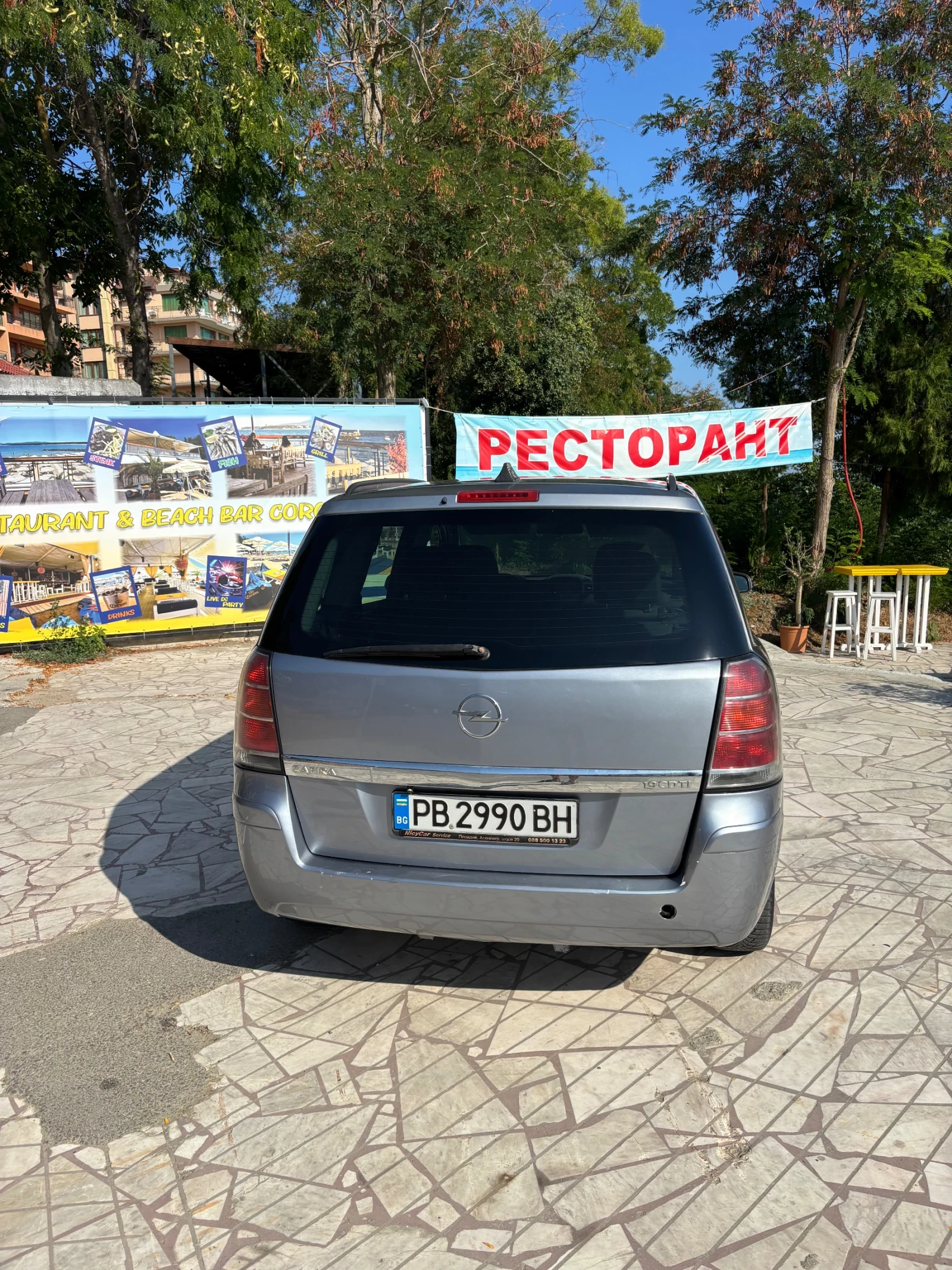 Opel Zafira 1.9 CDTI, снимка 4 - Автомобили и джипове - 55838449