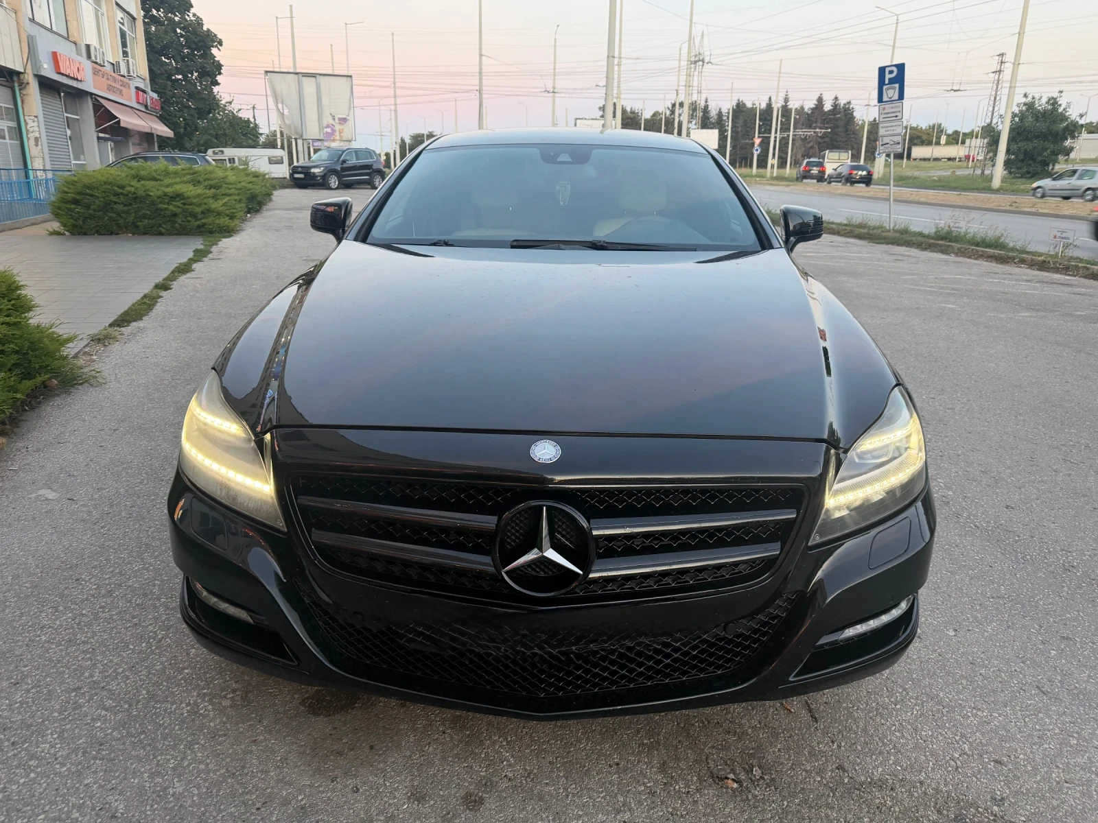 Mercedes-Benz CLS 350 AMG* LED* NAVI* КАМЕРА, снимка 3 - Автомобили и джипове - 55982808