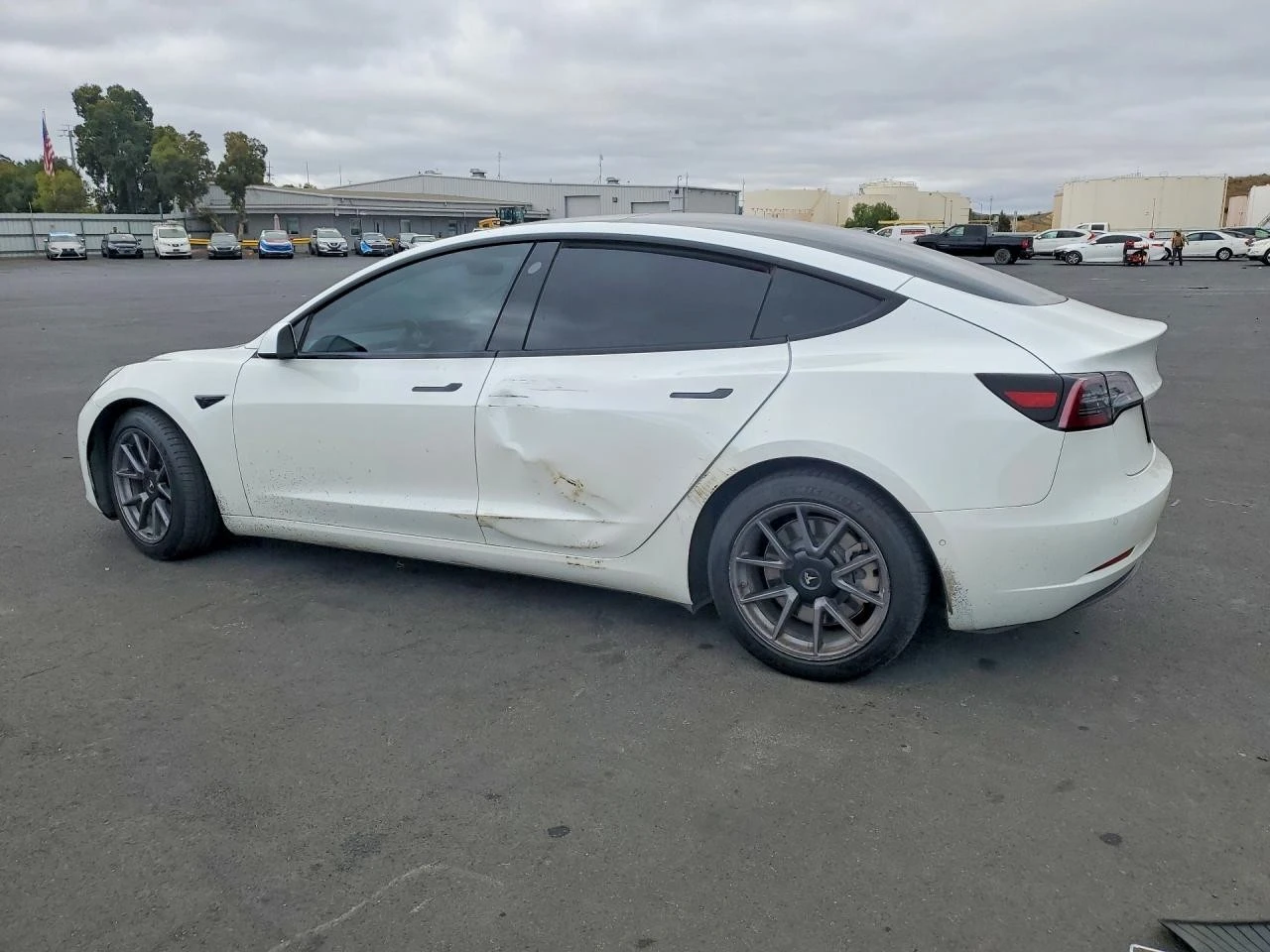 Tesla Model 3 Long Range Dual Motor AWD , снимка 4 - Автомобили и джипове - 56325849
