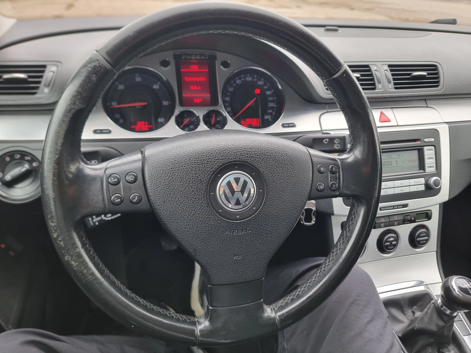 VW Passat B6, снимка 11 - Автомобили и джипове - 56662263