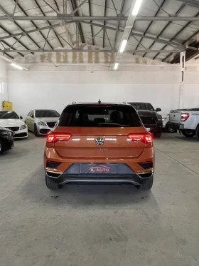 VW T-Roc 2.0tdi/4motion/distr/panor/led adap/digital/ | Mobile.bg    4