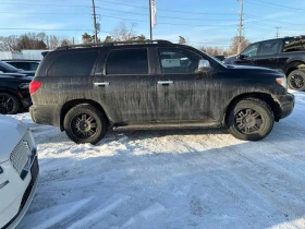 Toyota Sequoia * 4WD 4dr * ПАНО* KEYLESS* ПОДГРЕВ* , снимка 3 - Автомобили и джипове - 53643945