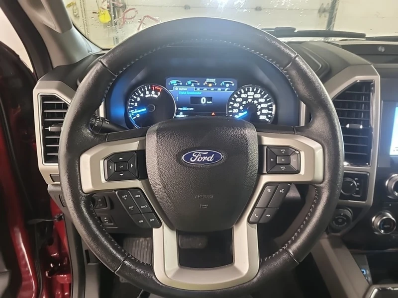 Ford F150 * LARIAT CREW CAB STD BED * CARFAX * БЕЗ ПЪРВОНАЧА, снимка 11 - Автомобили и джипове - 52842457