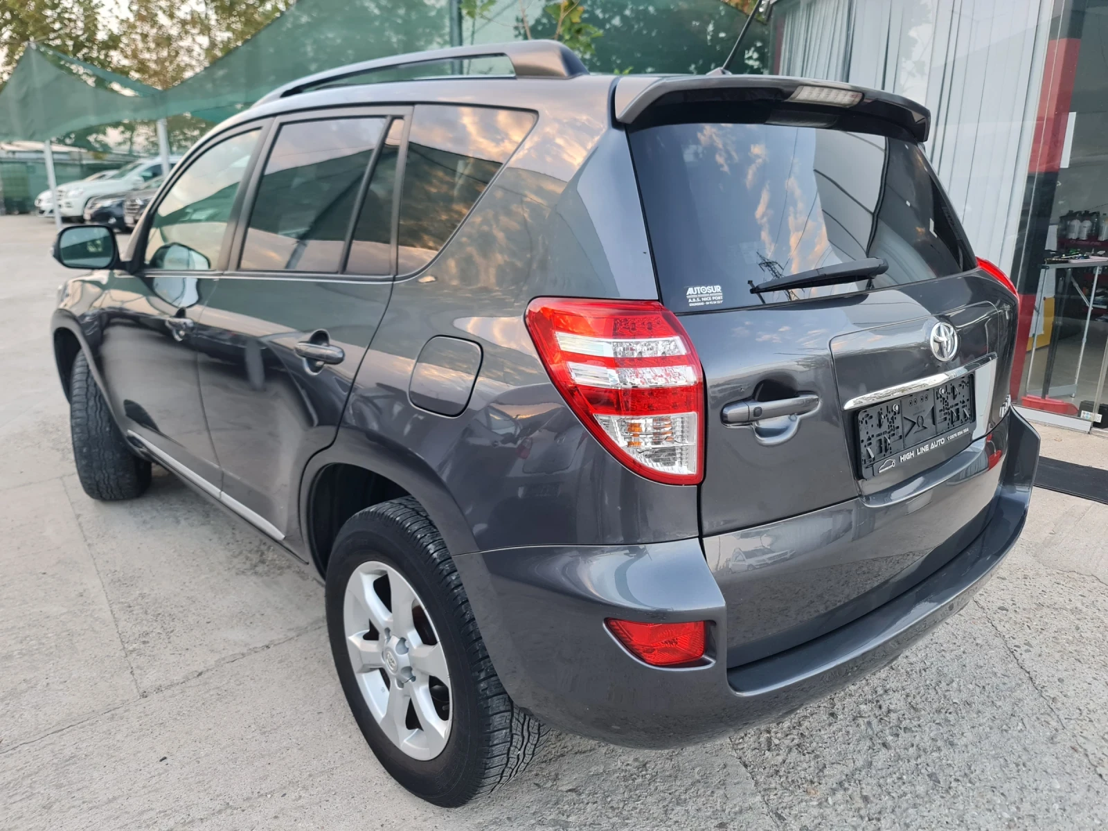 Toyota Rav4 2.2 D4D 4x4 Кожа KeyLess Go Камера - изображение 4