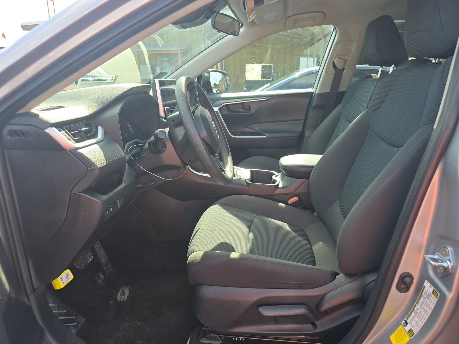Toyota Rav4 2024* LE* DISTRONIK* LANE ASSIST* 34892 KM* НОВИ Г - изображение 10