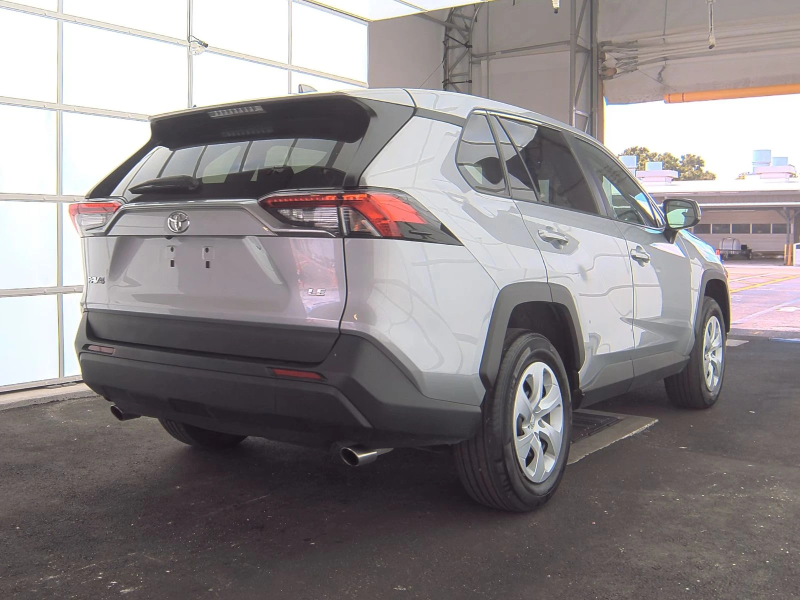 Toyota Rav4 2024* LE* DISTRONIK* LANE ASSIST* 34892 KM* НОВИ Г - изображение 5