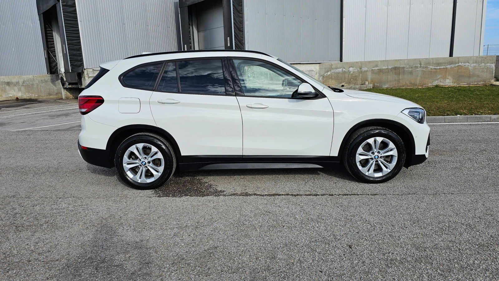 BMW X1 2.5e x-Draive  - изображение 6