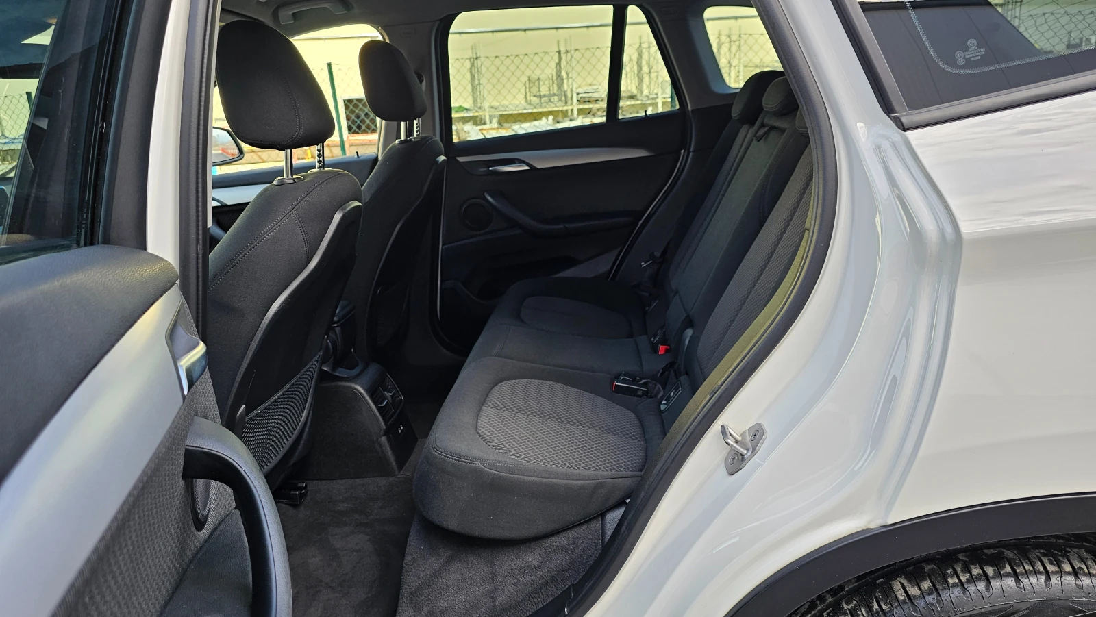 BMW X1 2.5e x-Draive  - изображение 10