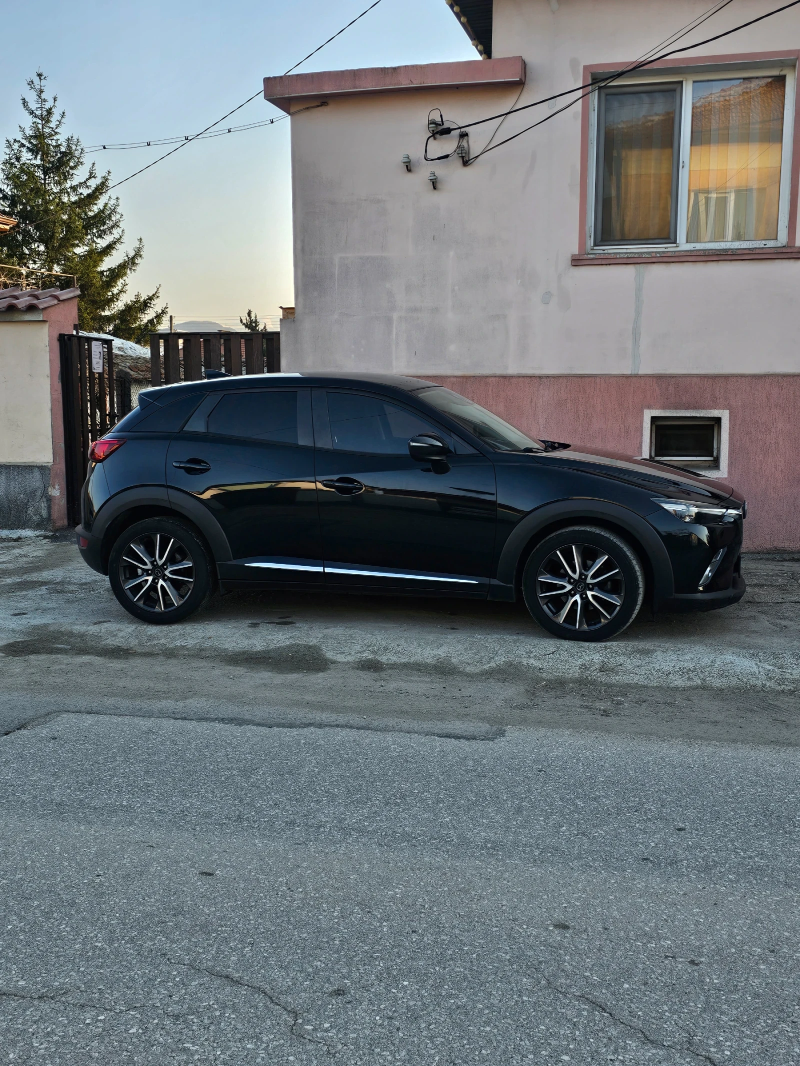 Mazda CX-3, снимка 3 - Автомобили и джипове - 53759738