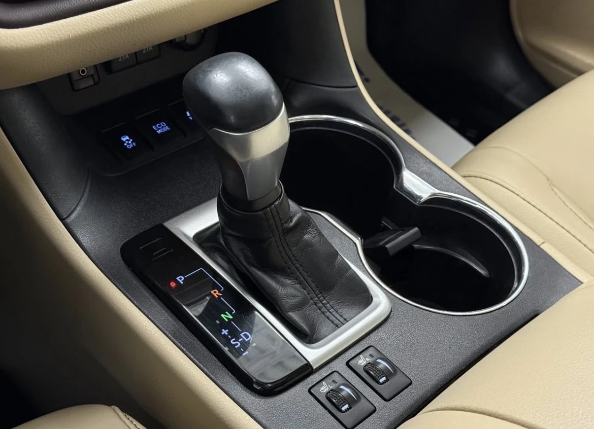 Toyota Highlander HYBRID * XLE * 4WD * KEYLESS * 7 МЕСТА * КАМЕРА * , снимка 9 - Автомобили и джипове - 54239164