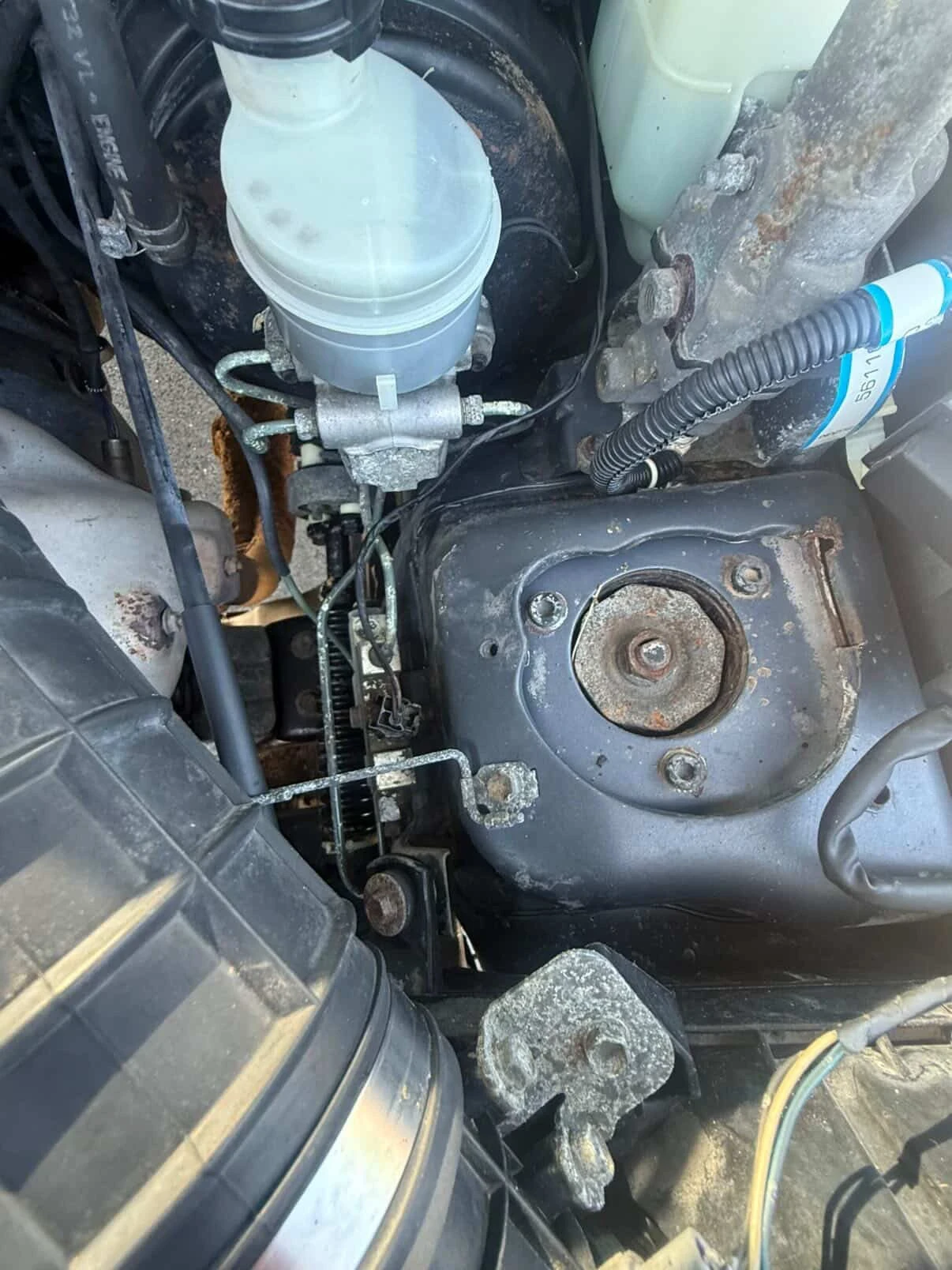 Suzuki Vitara 1, 6/ГАЗ/КЛИМА, снимка 14 - Автомобили и джипове - 54439353