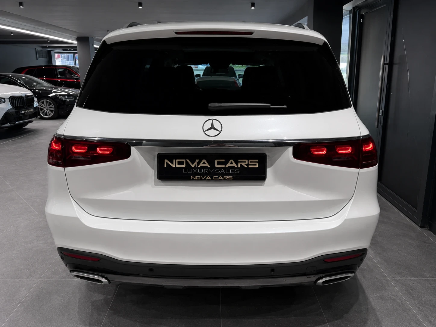 Mercedes-Benz GLS580 AMG, снимка 4 - Автомобили и джипове - 54564673