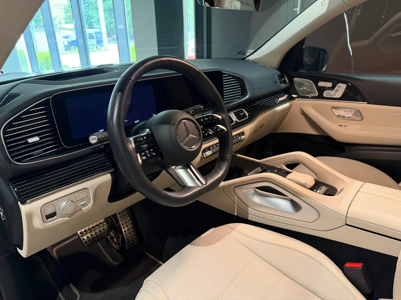 Mercedes-Benz GLS580 AMG, снимка 6 - Автомобили и джипове - 54564673