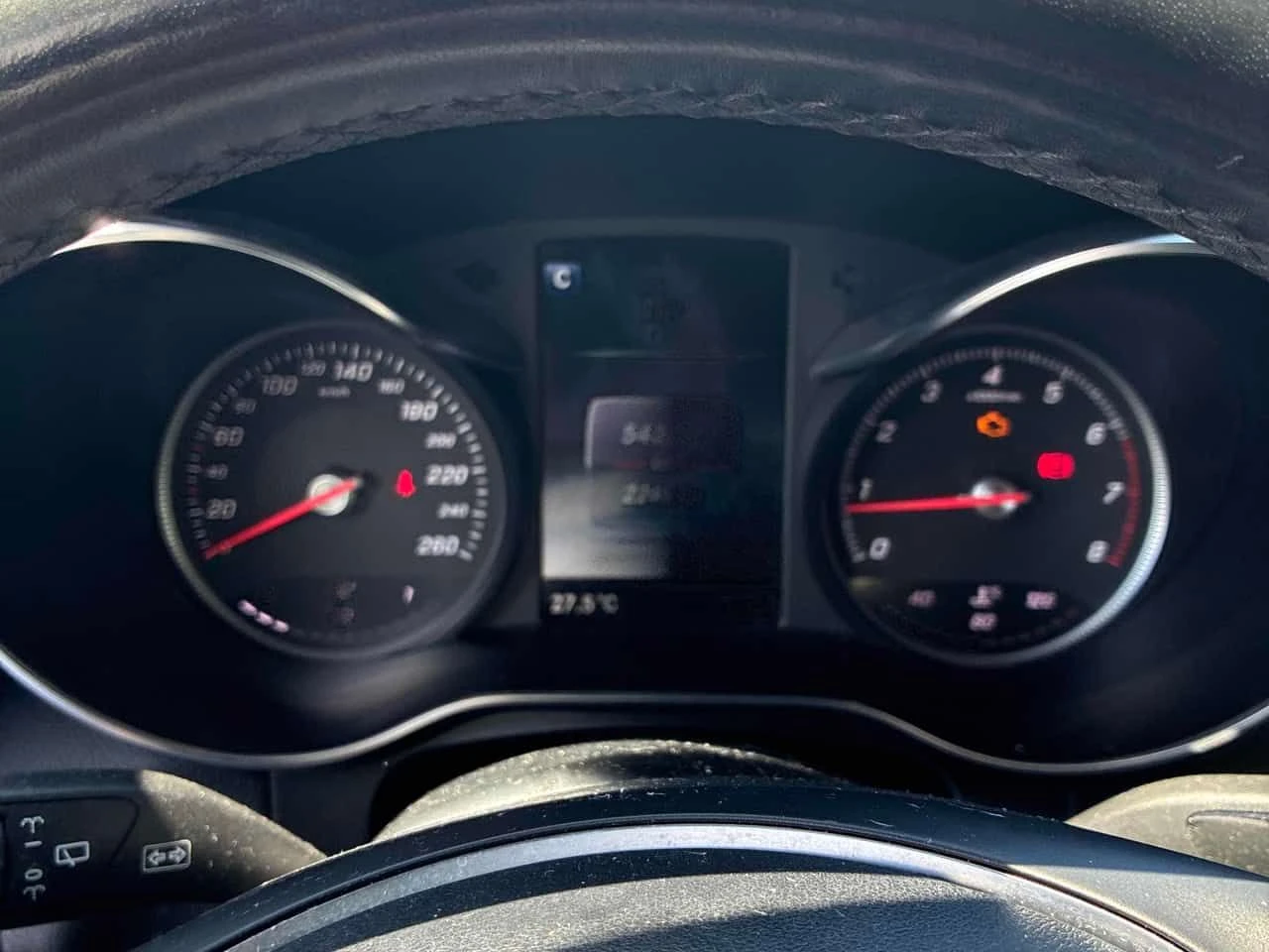Mercedes-Benz GLC 300 4MATIC * ГЛАВНО ПРЕДСТАВИТЕЛСТВО НА VOLKSWAGEN* , снимка 8 - Автомобили и джипове - 54979498