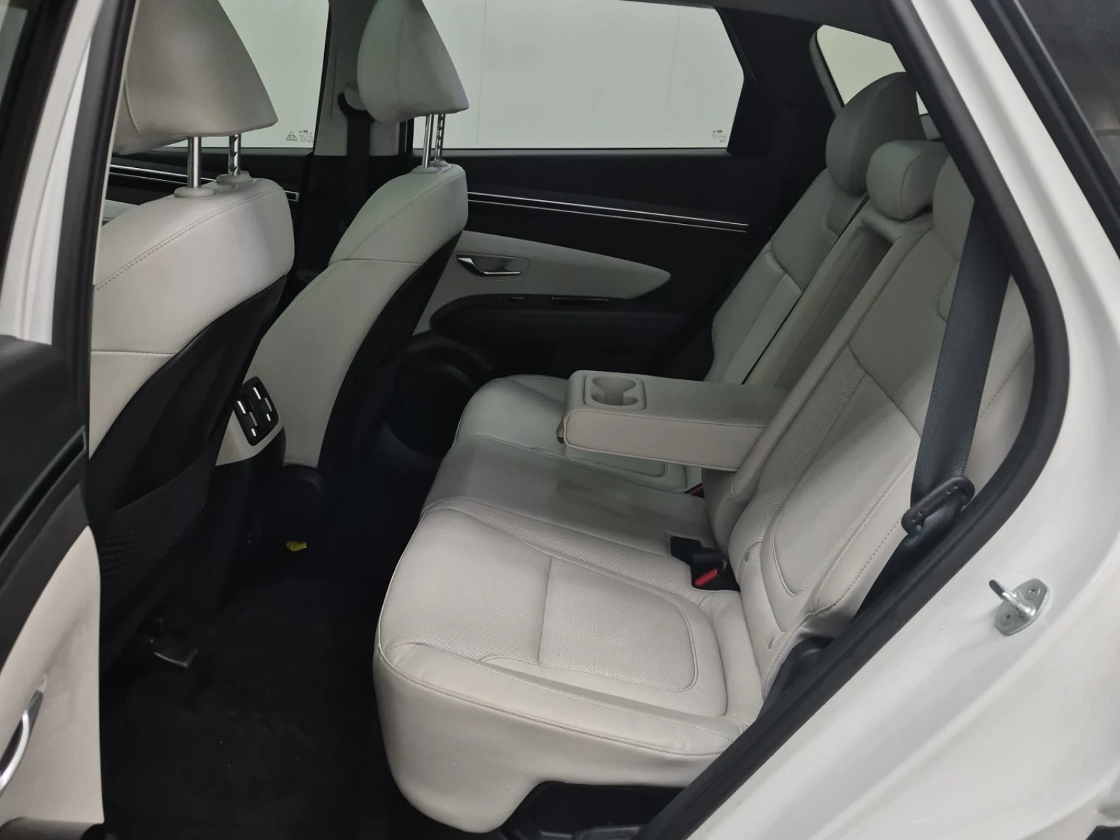 Hyundai Tucson ULTIMATE * CARFAX * БЕЗ ПЪРВОНАЧАЛНА ВНОСКА, снимка 12 - Автомобили и джипове - 55992454