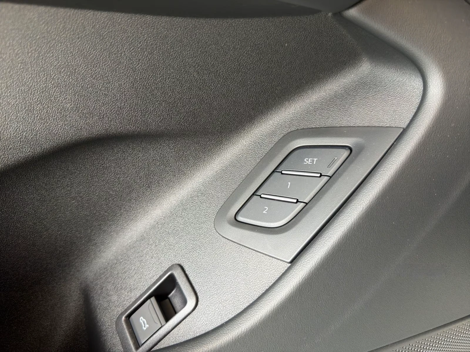 Audi Q7 FACE* 6+ 1* S-LINE* HEAD-UP* B&O* HYPER* DISTR* ME | Mobile.bg � ����������� 6