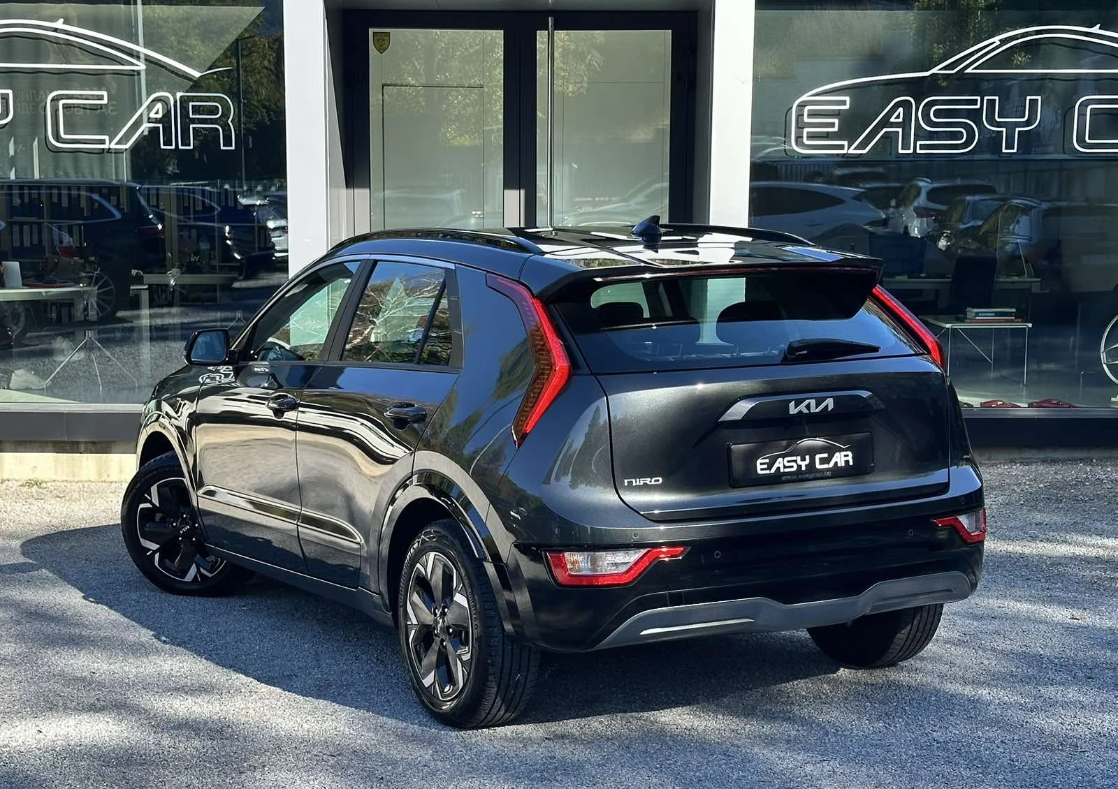 Kia Niro, снимка 4 - Автомобили и джипове - 56566780
