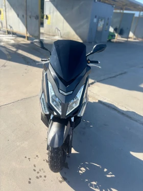 Yamaha T-max