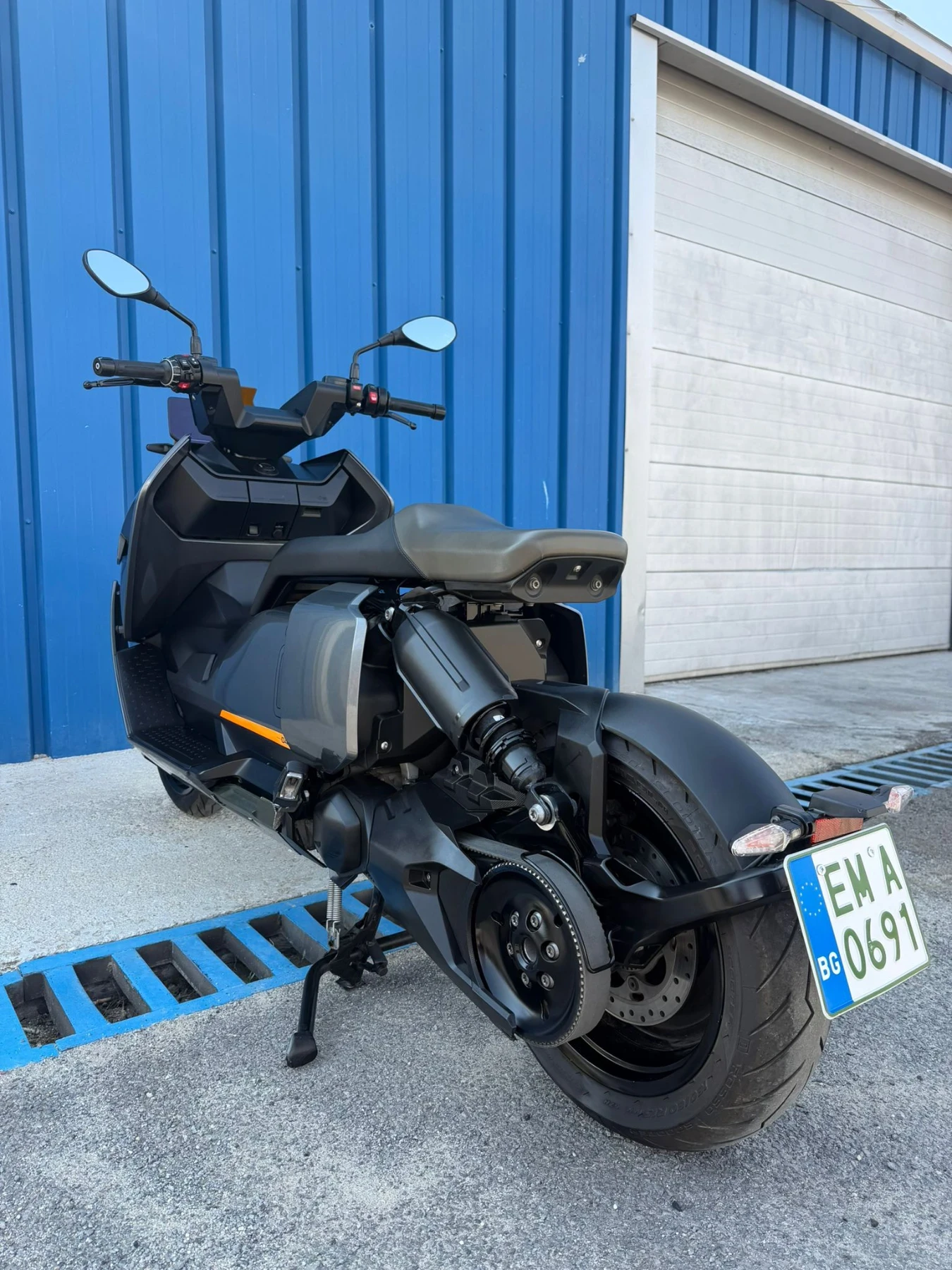 BMW C CE-04 Pro, снимка 4 - Мотоциклети и мототехника - 55156350