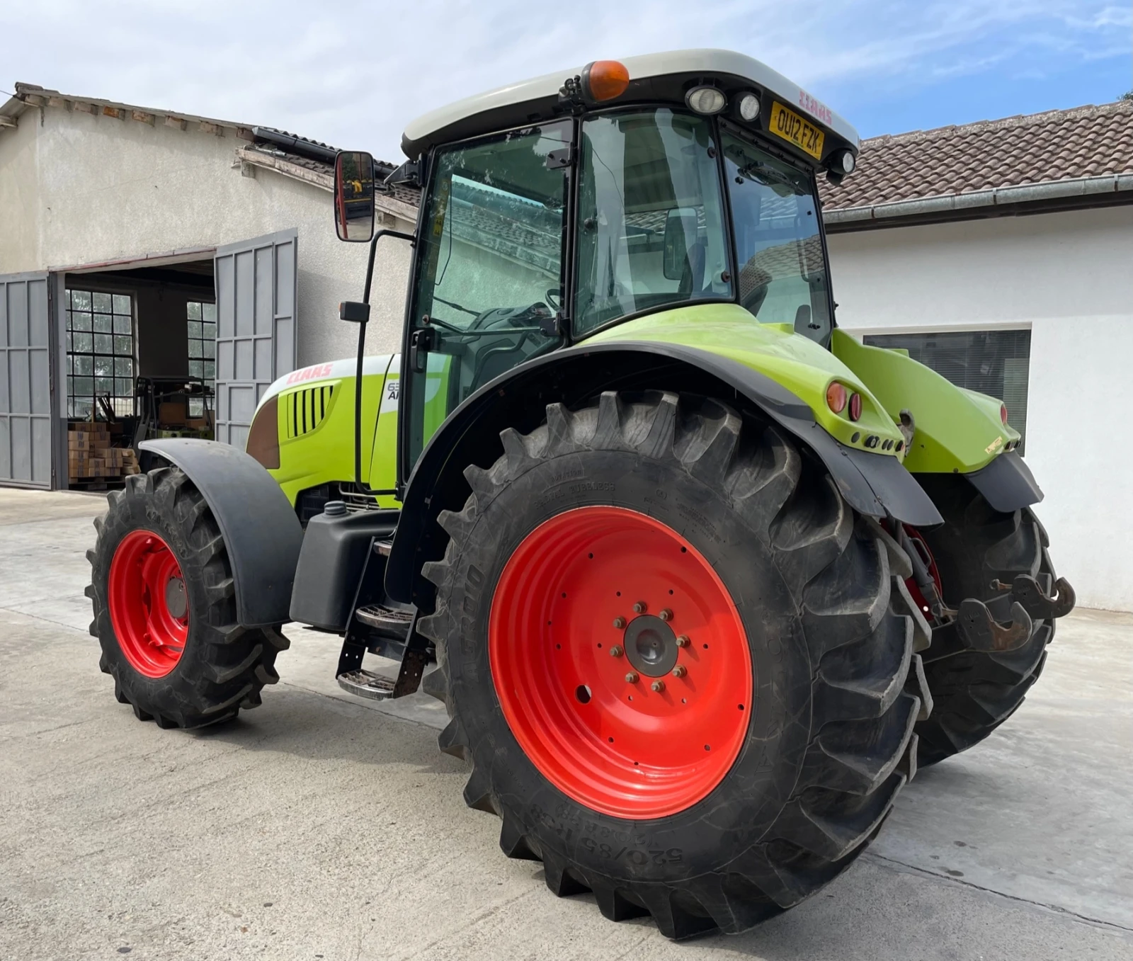 Трактор Claas Arion 630C - изображение 2