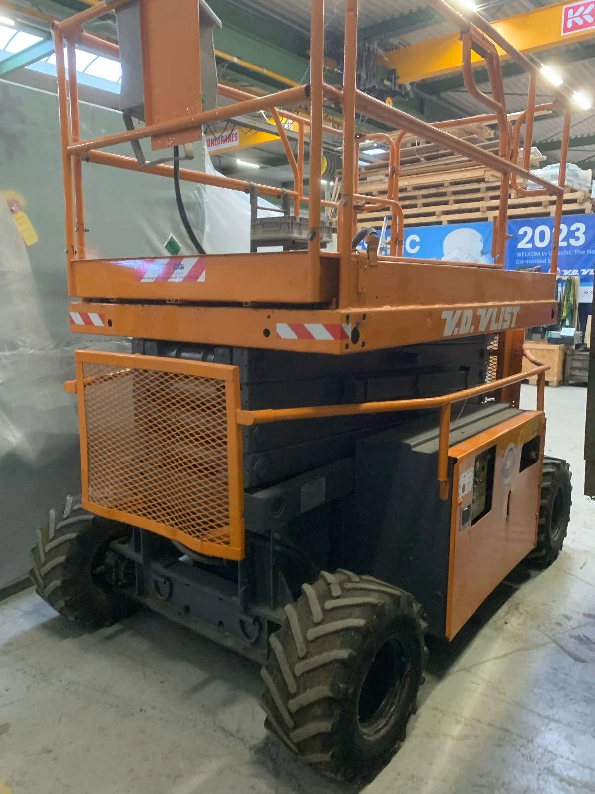 ��������� Up Right | Mobile.bg � ����������� 2