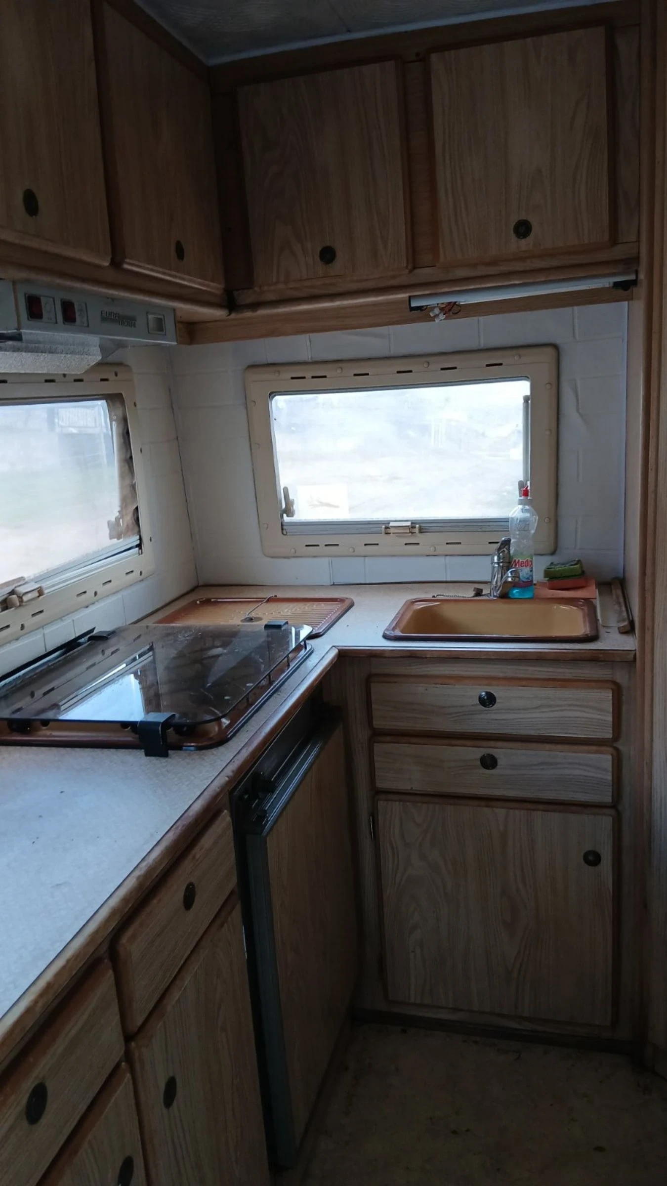 Кемпер Peugeot 290B, снимка 3 - Каравани и кемпери - 54348043