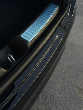 Mercedes-Benz GLC 250 COUPE БЕЗ АНАЛОГ В БГ= AMG PACK= НЕРАЗЛИЧИМ ОТ НОВ, снимка 16