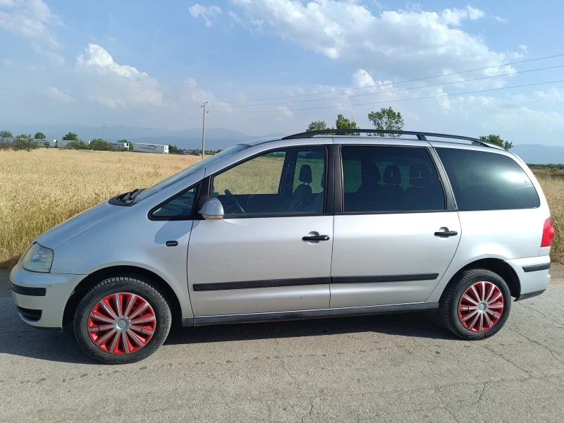 VW Sharan 1.9tdi, снимка 3 - Автомобили и джипове - 47103400