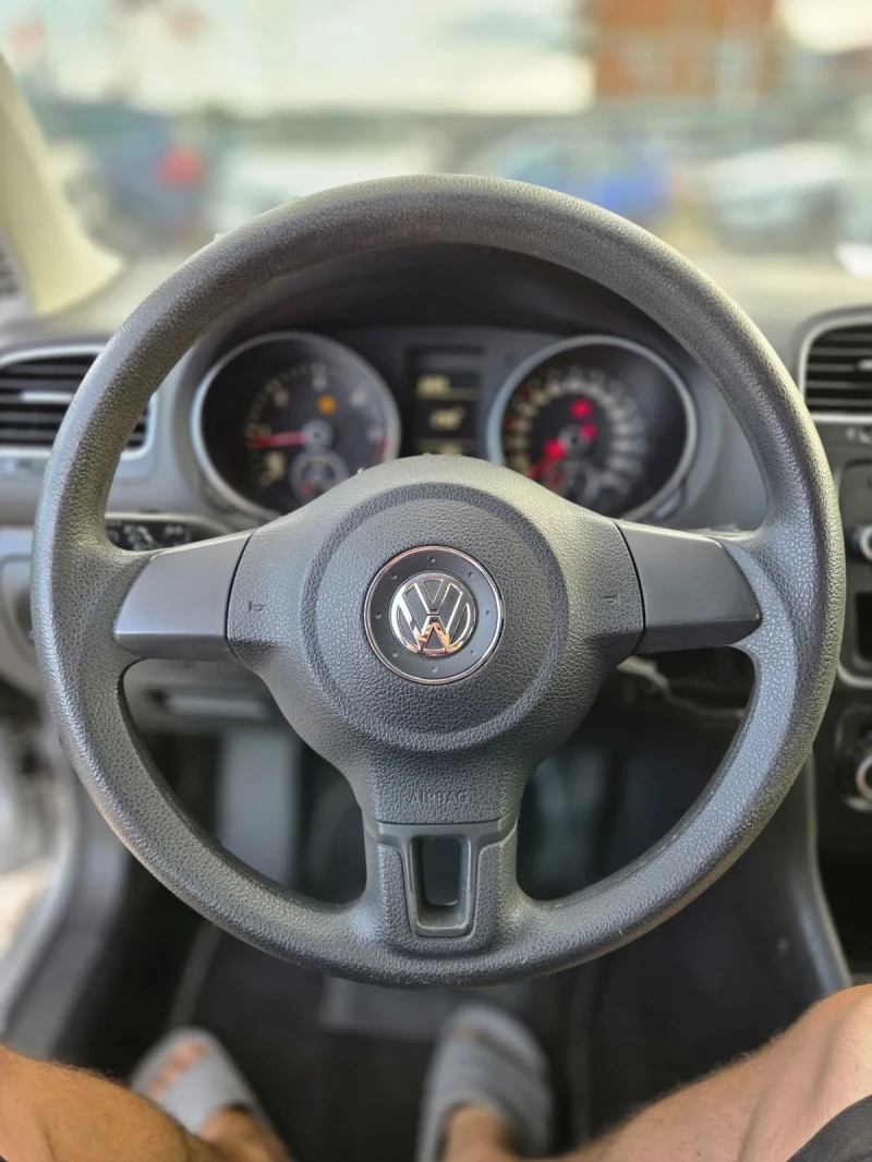 VW Golf 2.0TDI TOP!!, снимка 10 - Автомобили и джипове - 49467557