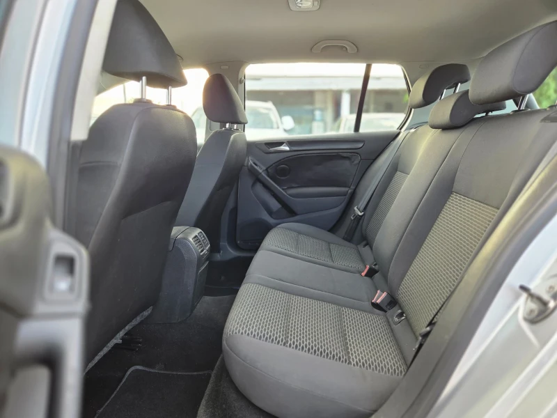 VW Golf 2.0TDI TOP!!, снимка 8 - Автомобили и джипове - 49467557