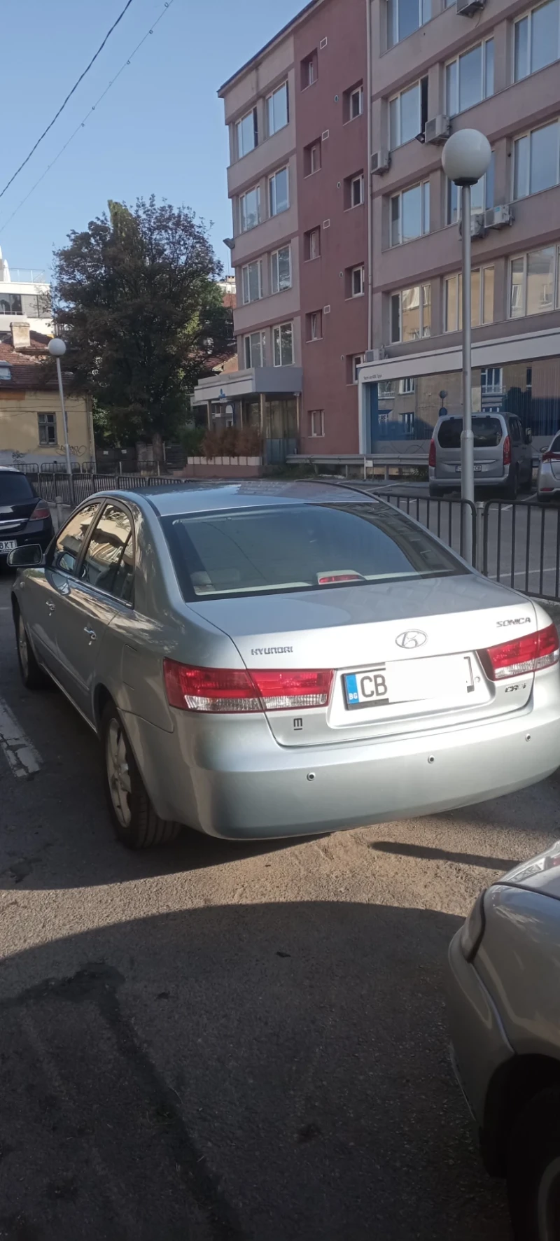 Hyundai Sonata 2.0 CRDI, снимка 2 - Автомобили и джипове - 48290481