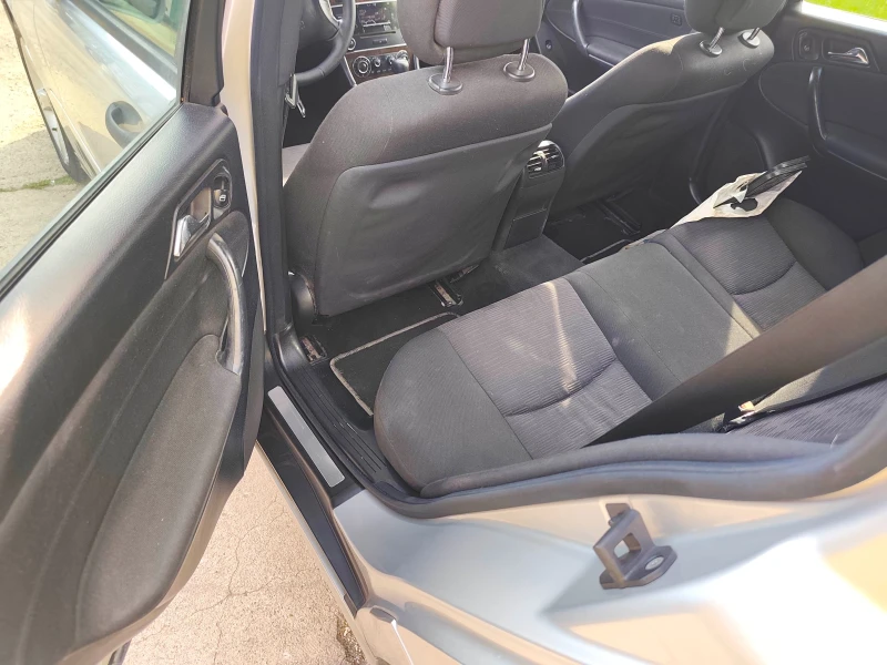 Mercedes-Benz C 200 CDI, снимка 9 - Автомобили и джипове - 50428096