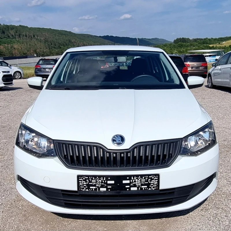 Skoda Fabia 1.0i 60 k.c., снимка 2 - Автомобили и джипове - 50693229