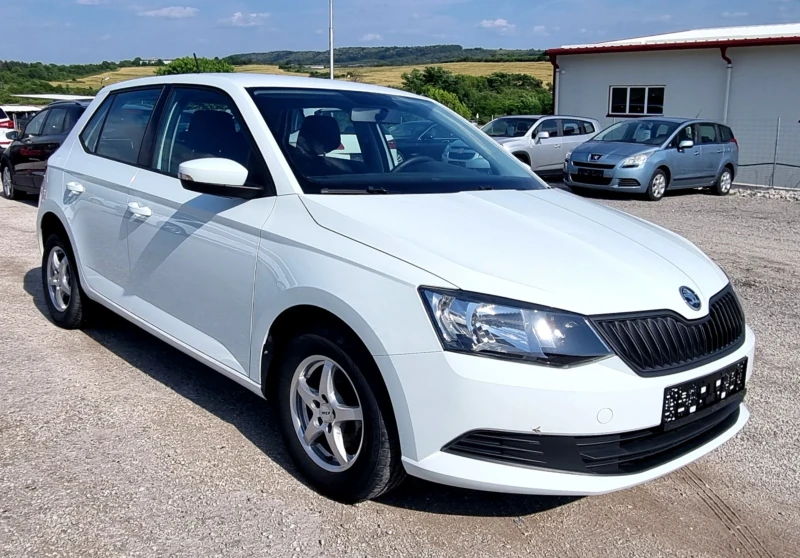 Skoda Fabia 1.0i 60 k.c., снимка 3 - Автомобили и джипове - 50693229