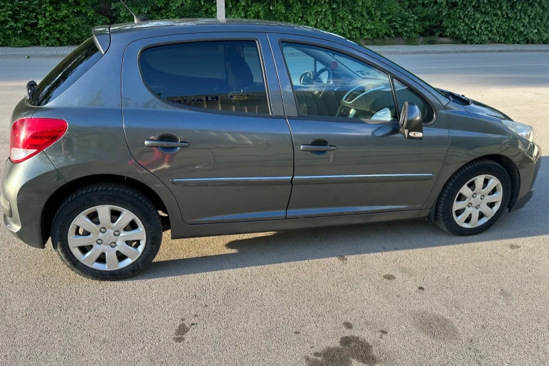 Peugeot 207, снимка 3 - Автомобили и джипове - 52573391